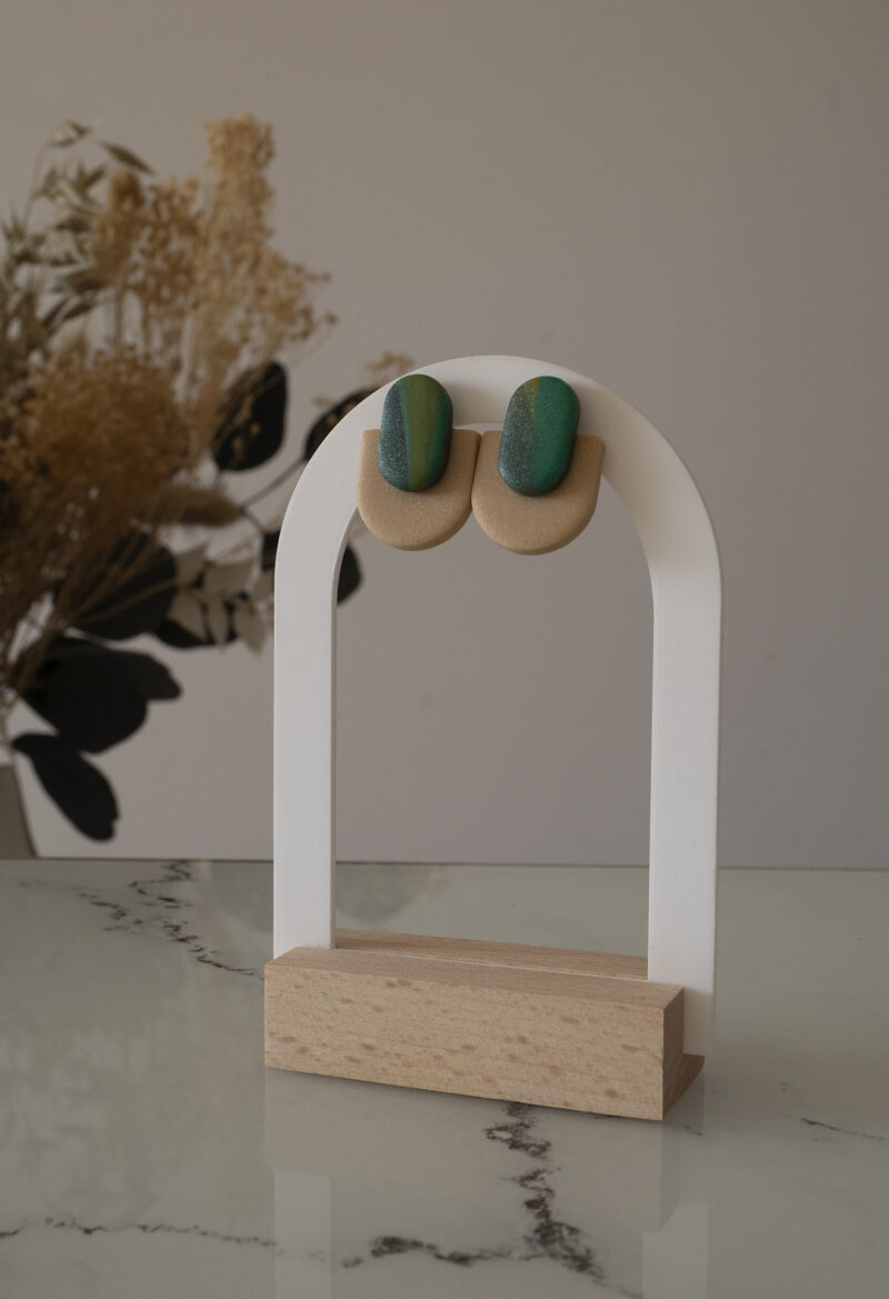 Boucles d'oreilles faites main en argile polymère marbré vert, noir et doré