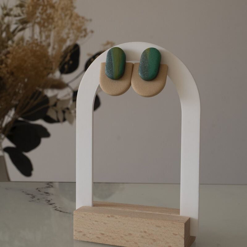 Boucles d'oreilles faites main en argile polymère marbré vert, noir et doré